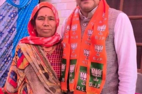 ‘गांव चलो अभियान’ के तहत कैबिनेट मंत्री सौरभ बहुगुणा पहुंचे ग्रामीणों के बीच