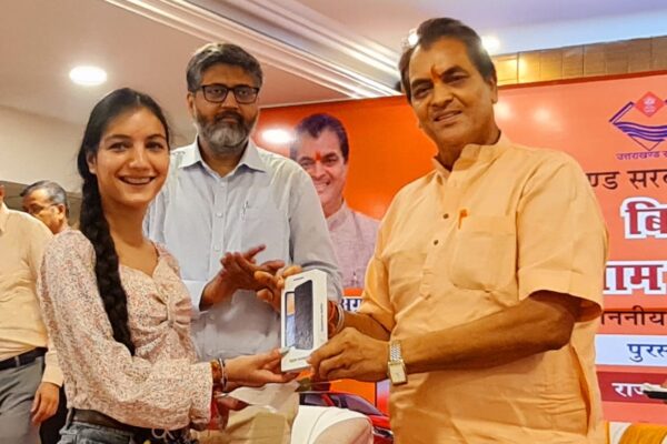 बिल लाओ इनाम पाओ योजना के तहत मार्च माह के 1500 विजेताओं को बांटे गए पुरस्कार