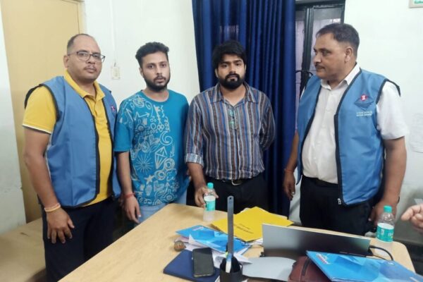 ब्रेकिंग न्यूज- विजिलेंस टीम ने यूपीसीएल के जेई को रिश्वत लेते हुए किया गिरफ्तार